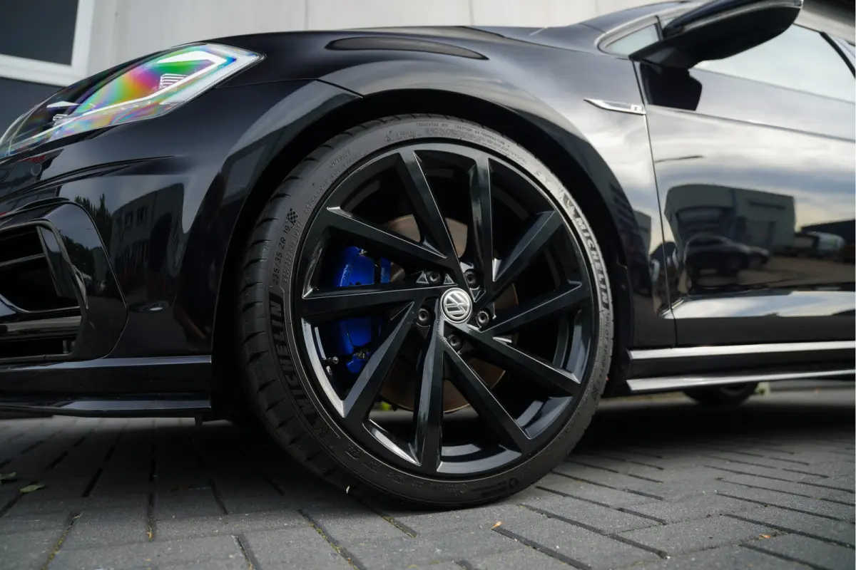 2.0 TSI 301 pk 4Motion R / Akraprovic/ Dynaudio/ ACC/ DCC/ Keyless/ Virtual/ Adapt.Cruise/ Pano-Dak/ Downpipe/ Camera/ 19''LMV