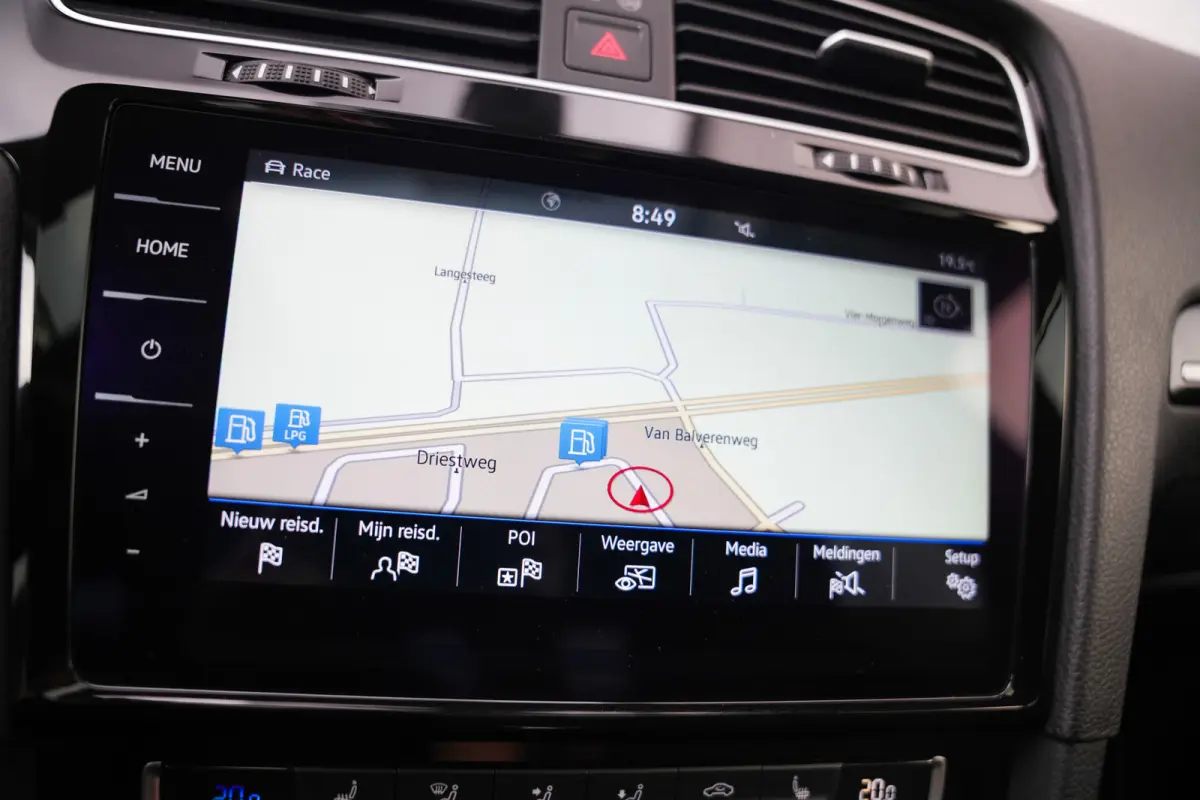 2.0 TSI 301 pk 4Motion R / Akraprovic/ Dynaudio/ ACC/ DCC/ Keyless/ Virtual/ Adapt.Cruise/ Pano-Dak/ Downpipe/ Camera/ 19''LMV