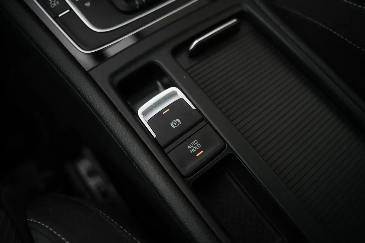 2.0 TSI 301 pk 4Motion R / Akraprovic/ Dynaudio/ ACC/ DCC/ Keyless/ Virtual/ Adapt.Cruise/ Pano-Dak/ Downpipe/ Camera/ 19''LMV
