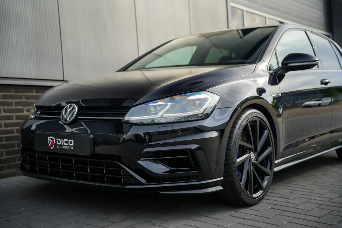 2.0 TSI 301 pk 4Motion R / Akraprovic/ Dynaudio/ ACC/ DCC/ Keyless/ Virtual/ Adapt.Cruise/ Pano-Dak/ Downpipe/ Camera/ 19''LMV