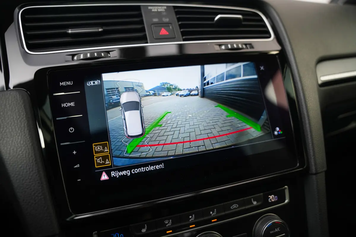 2.0 TSI 301 pk 4Motion R / Akraprovic/ Dynaudio/ ACC/ DCC/ Keyless/ Virtual/ Adapt.Cruise/ Pano-Dak/ Downpipe/ Camera/ 19''LMV