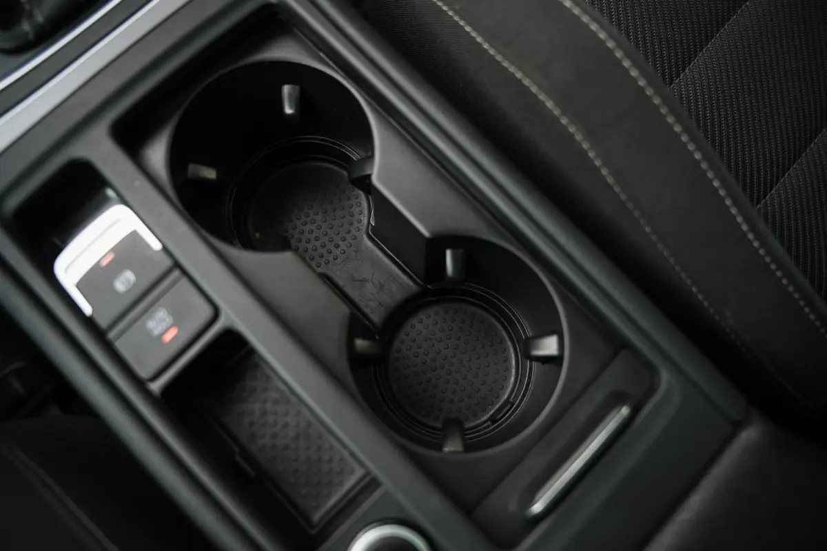2.0 TSI 301 pk 4Motion R / Akraprovic/ Dynaudio/ ACC/ DCC/ Keyless/ Virtual/ Adapt.Cruise/ Pano-Dak/ Downpipe/ Camera/ 19''LMV