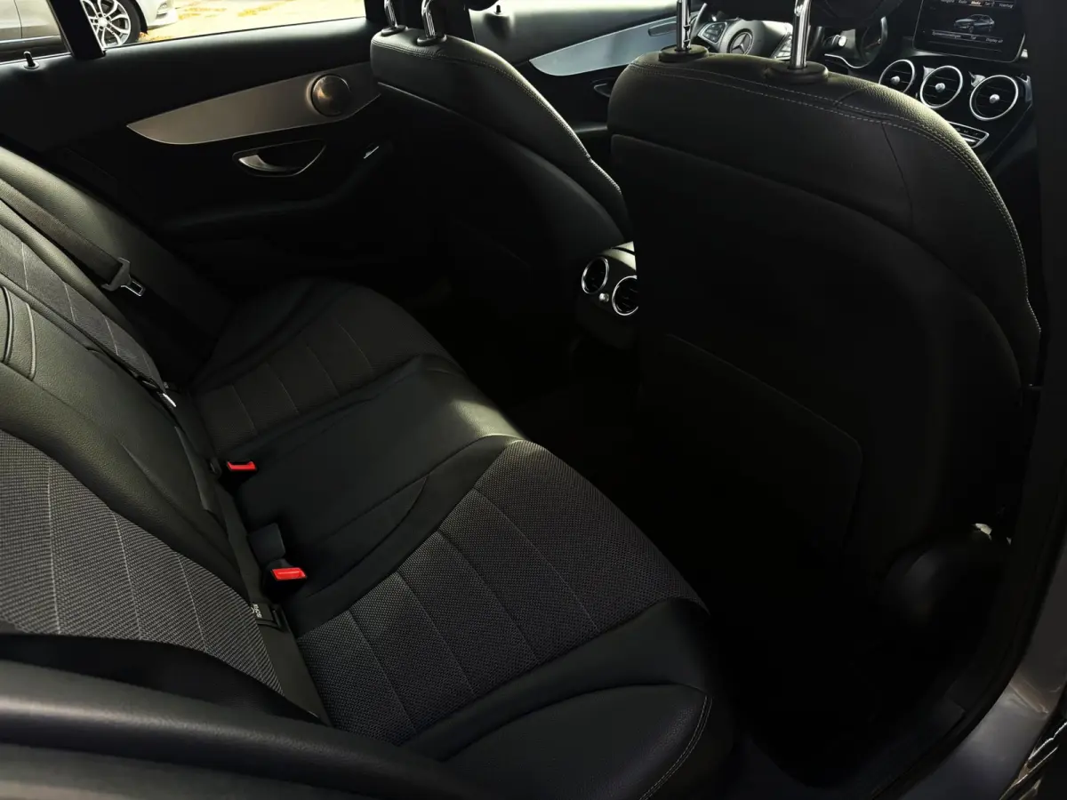 180 Prestige 156PK|Navigatie|AUT|KantelSchuifdak|Half Leder|Full Led|Sportstoelen|SfeerVL|StoelVW|Bluetooth