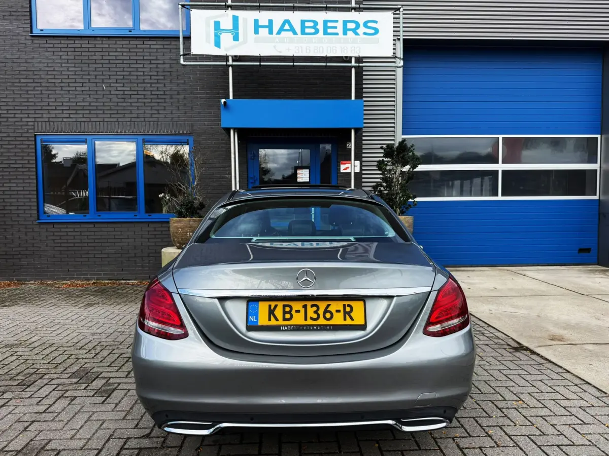 180 Prestige 156PK|Navigatie|AUT|KantelSchuifdak|Half Leder|Full Led|Sportstoelen|SfeerVL|StoelVW|Bluetooth