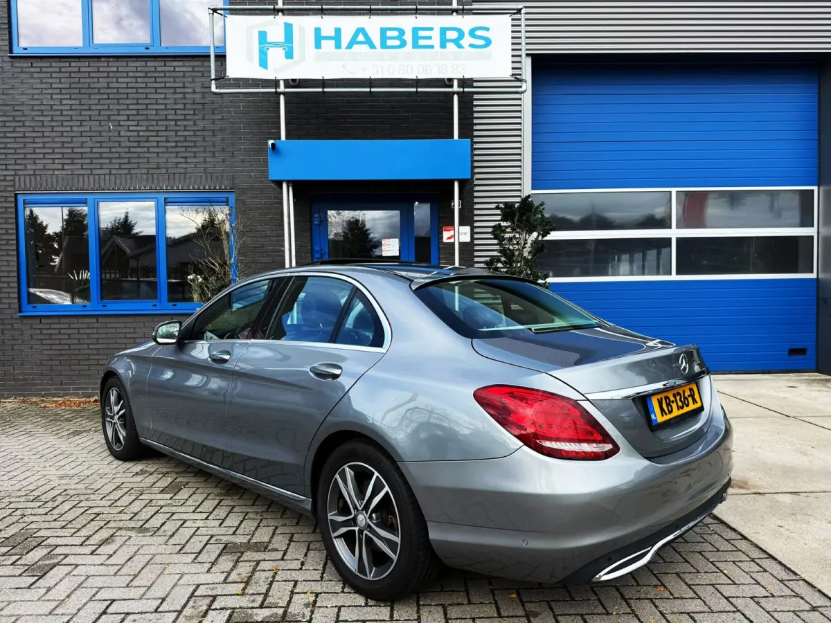 180 Prestige 156PK|Navigatie|AUT|KantelSchuifdak|Half Leder|Full Led|Sportstoelen|SfeerVL|StoelVW|Bluetooth