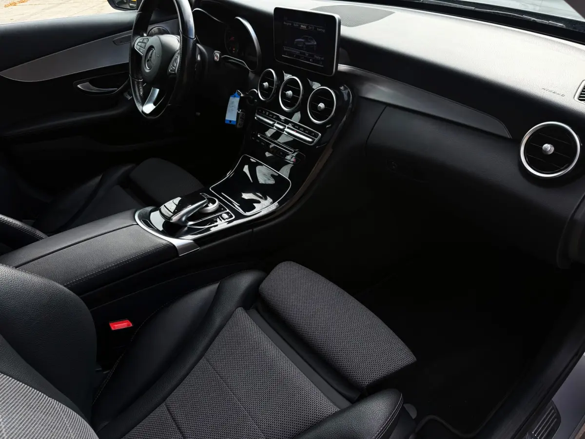 180 Prestige 156PK|Navigatie|AUT|KantelSchuifdak|Half Leder|Full Led|Sportstoelen|SfeerVL|StoelVW|Bluetooth