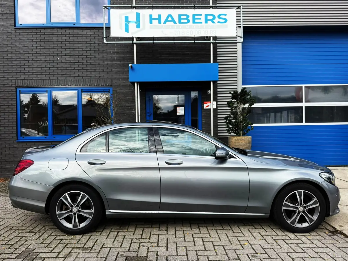 180 Prestige 156PK|Navigatie|AUT|KantelSchuifdak|Half Leder|Full Led|Sportstoelen|SfeerVL|StoelVW|Bluetooth