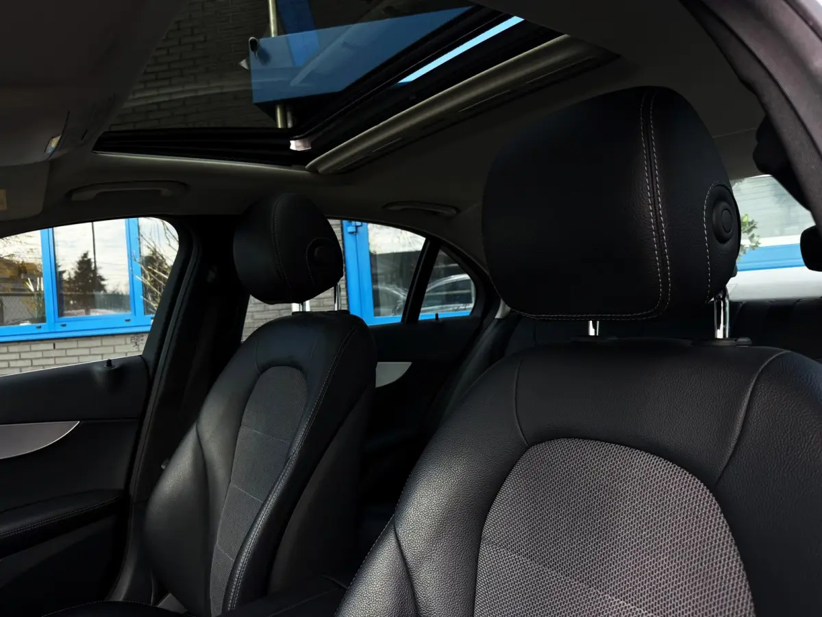 180 Prestige 156PK|Navigatie|AUT|KantelSchuifdak|Half Leder|Full Led|Sportstoelen|SfeerVL|StoelVW|Bluetooth