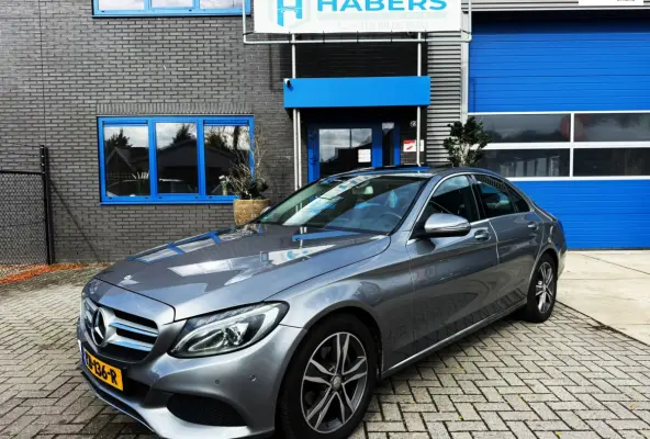180 Prestige 156PK|Navigatie|AUT|KantelSchuifdak|Half Leder|Full Led|Sportstoelen|SfeerVL|StoelVW|Bluetooth