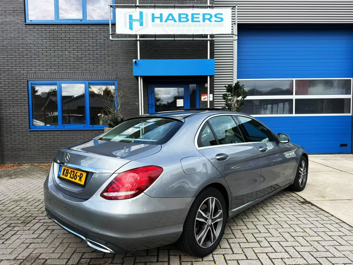 180 Prestige 156PK|Navigatie|AUT|KantelSchuifdak|Half Leder|Full Led|Sportstoelen|SfeerVL|StoelVW|Bluetooth
