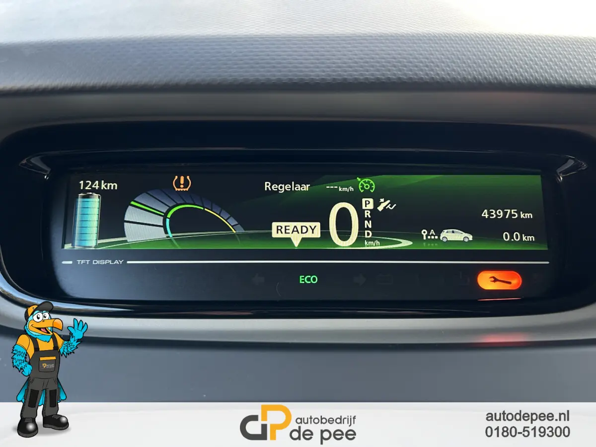 R240 Intens 22 kWh GARANTIE/KOOPACCU SOH 67%/CLIMA/CRUISE/CAMERA/NAVI/LICHTMETAAL rijklaarprijs!
