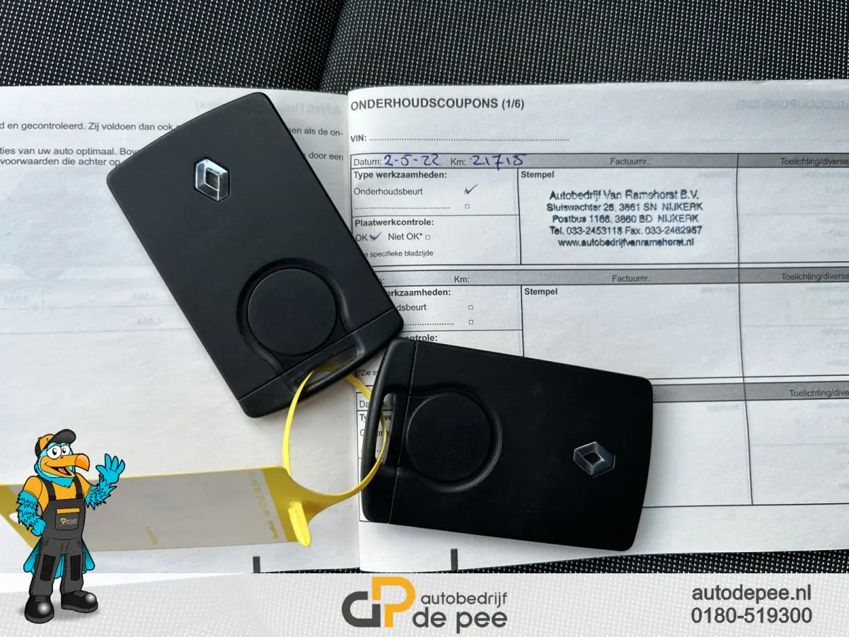 R240 Intens 22 kWh GARANTIE/KOOPACCU SOH 67%/CLIMA/CRUISE/CAMERA/NAVI/LICHTMETAAL rijklaarprijs!