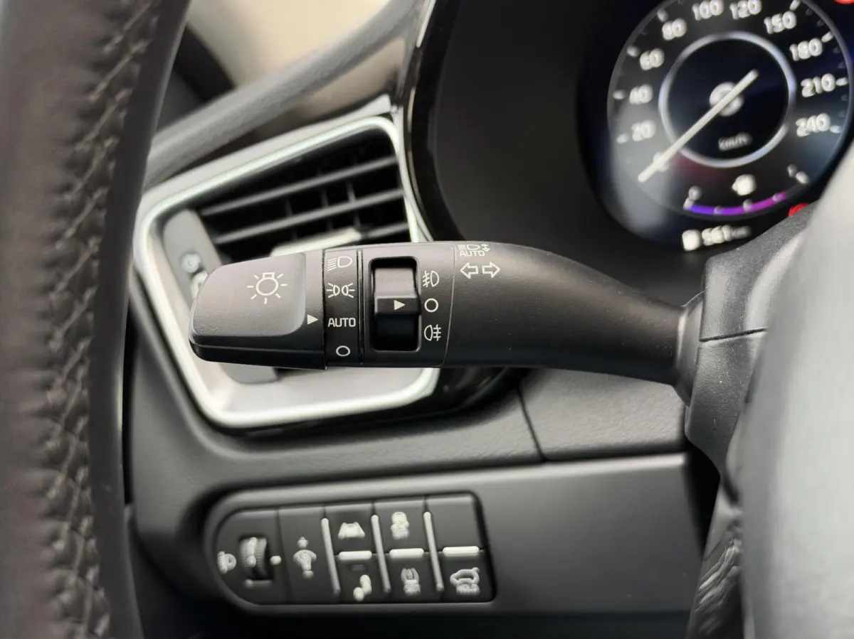 1.0 T-GDi DynamicPlusLine|NL-Auto|LED