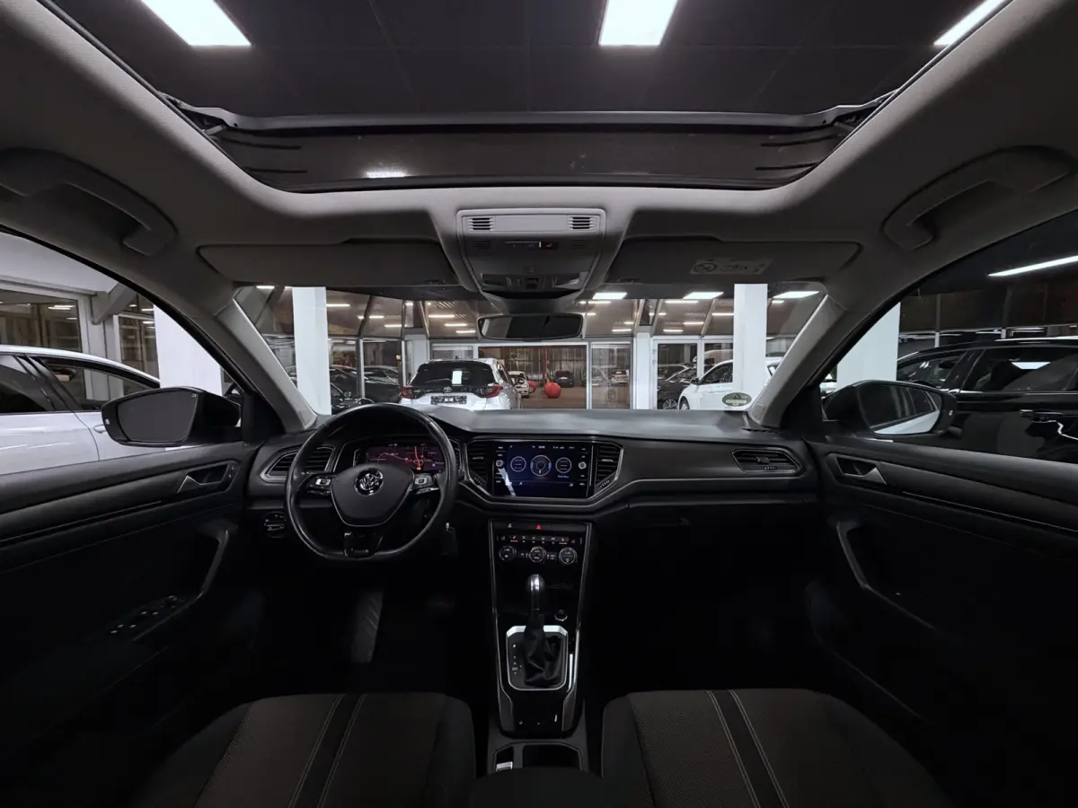 1.5 TSI | ACC | Camera | Pano | Virtual