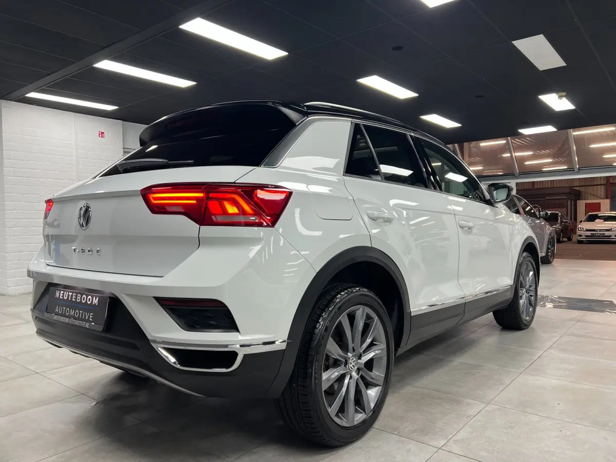 1.5 TSI | ACC | Camera | Pano | Virtual