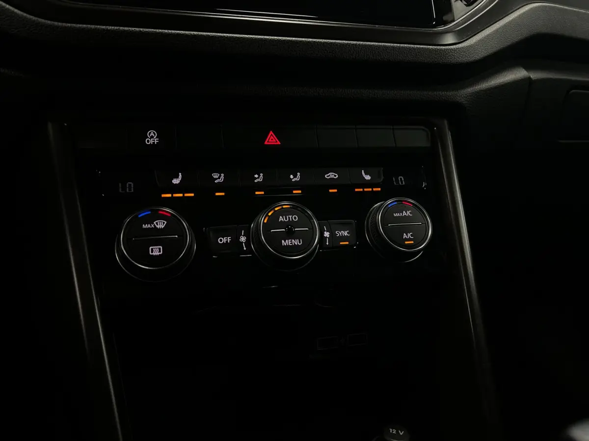 1.5 TSI | ACC | Camera | Pano | Virtual