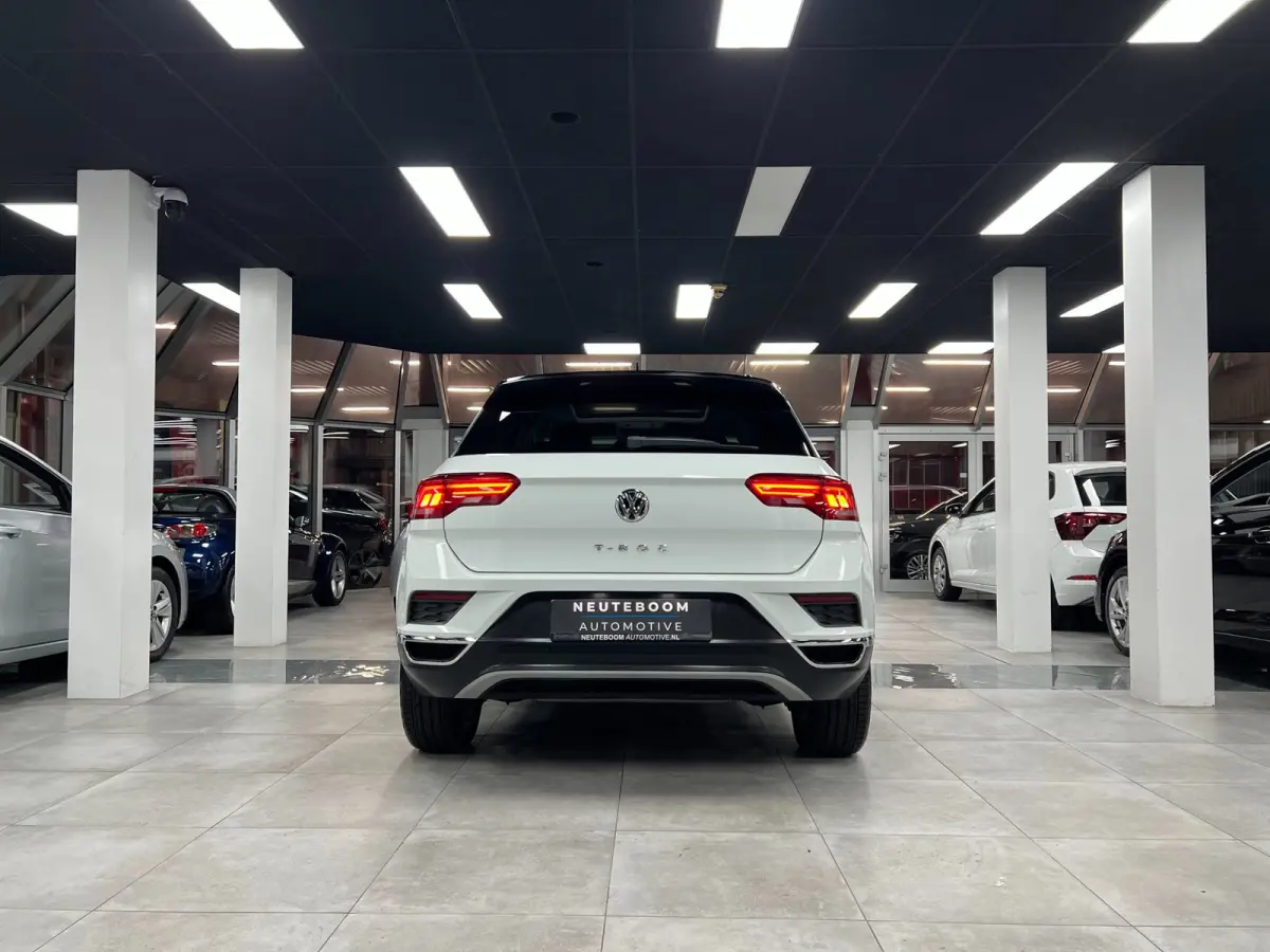 1.5 TSI | ACC | Camera | Pano | Virtual