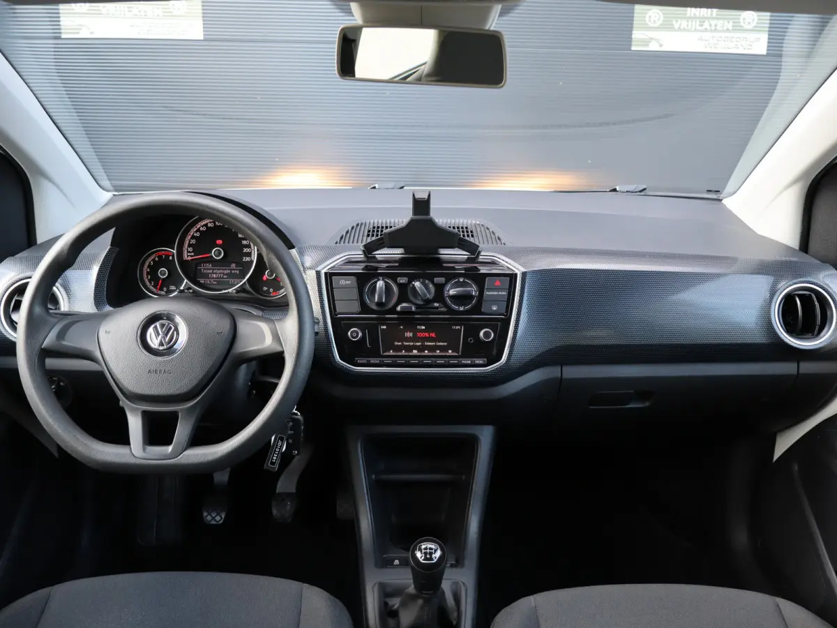 Up! 1.0 BMT move up! BTW-auto I 1ste eig. I Airco I Radio I 5drs I NAP I CDV I Dealer OH I BTW-auto I