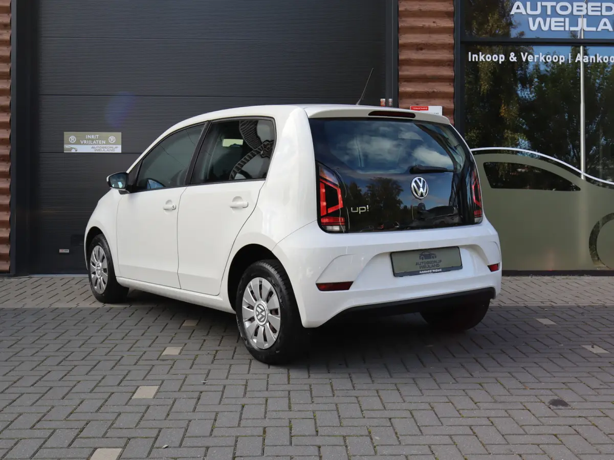 Up! 1.0 BMT move up! BTW-auto I 1ste eig. I Airco I Radio I 5drs I NAP I CDV I Dealer OH I BTW-auto I