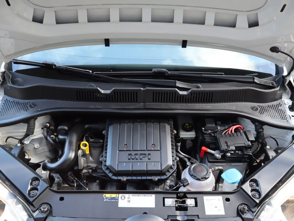Up! 1.0 BMT move up! BTW-auto I 1ste eig. I Airco I Radio I 5drs I NAP I CDV I Dealer OH I BTW-auto I