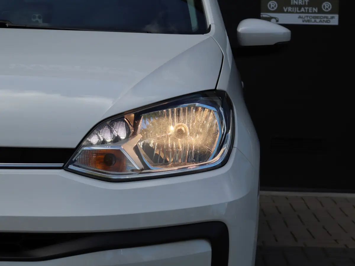 Up! 1.0 BMT move up! BTW-auto I 1ste eig. I Airco I Radio I 5drs I NAP I CDV I Dealer OH I BTW-auto I