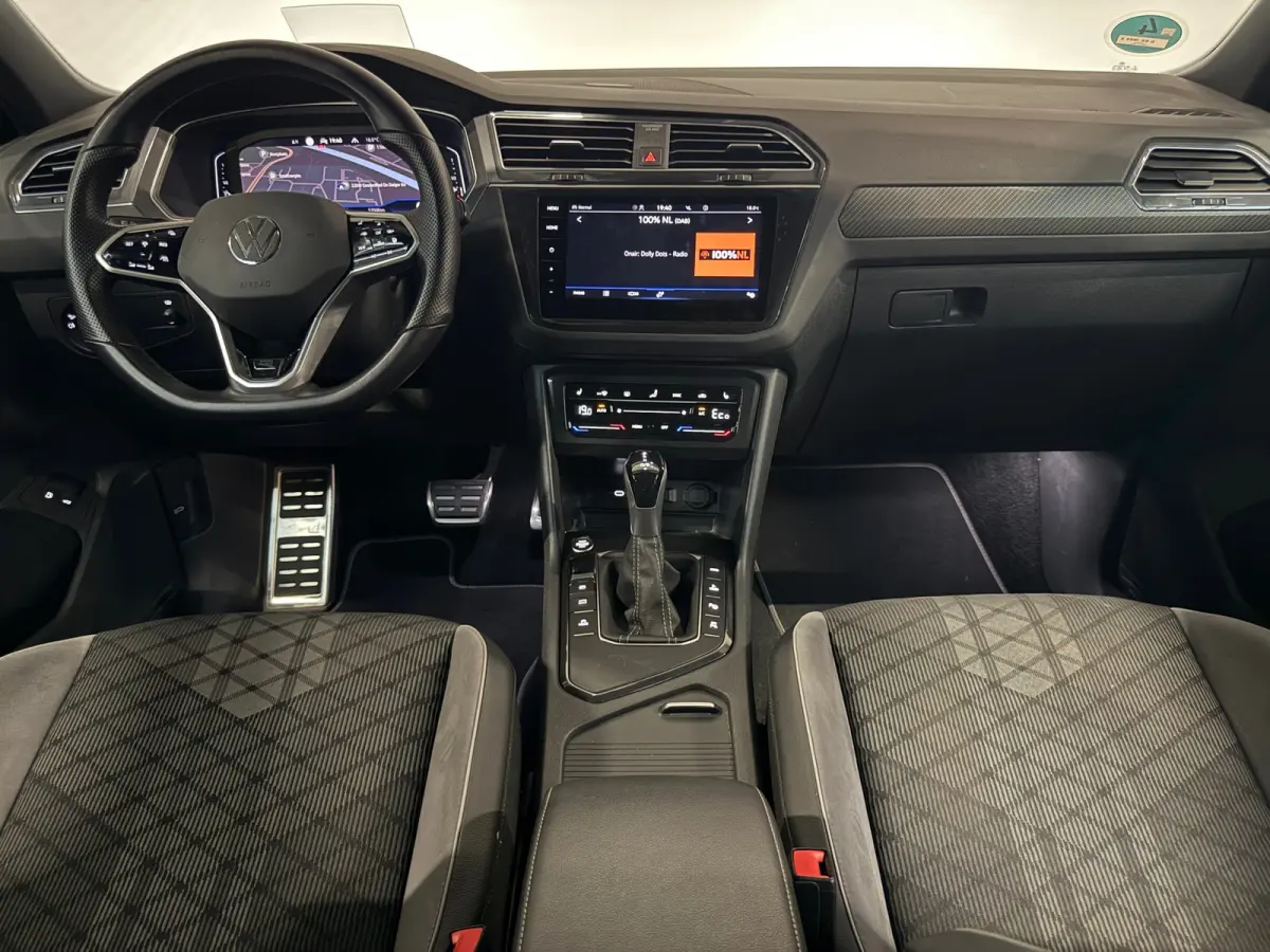 1.4 TSI eHybrid 3 X R-Line Blackstyle Pano Keyless Headup