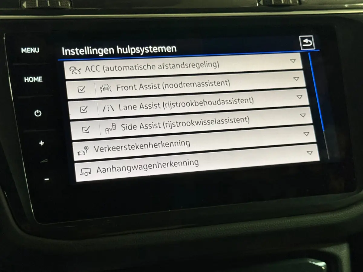 1.4 TSI eHybrid 3 X R-Line Blackstyle Pano 360 Keyless Headup 20 inch