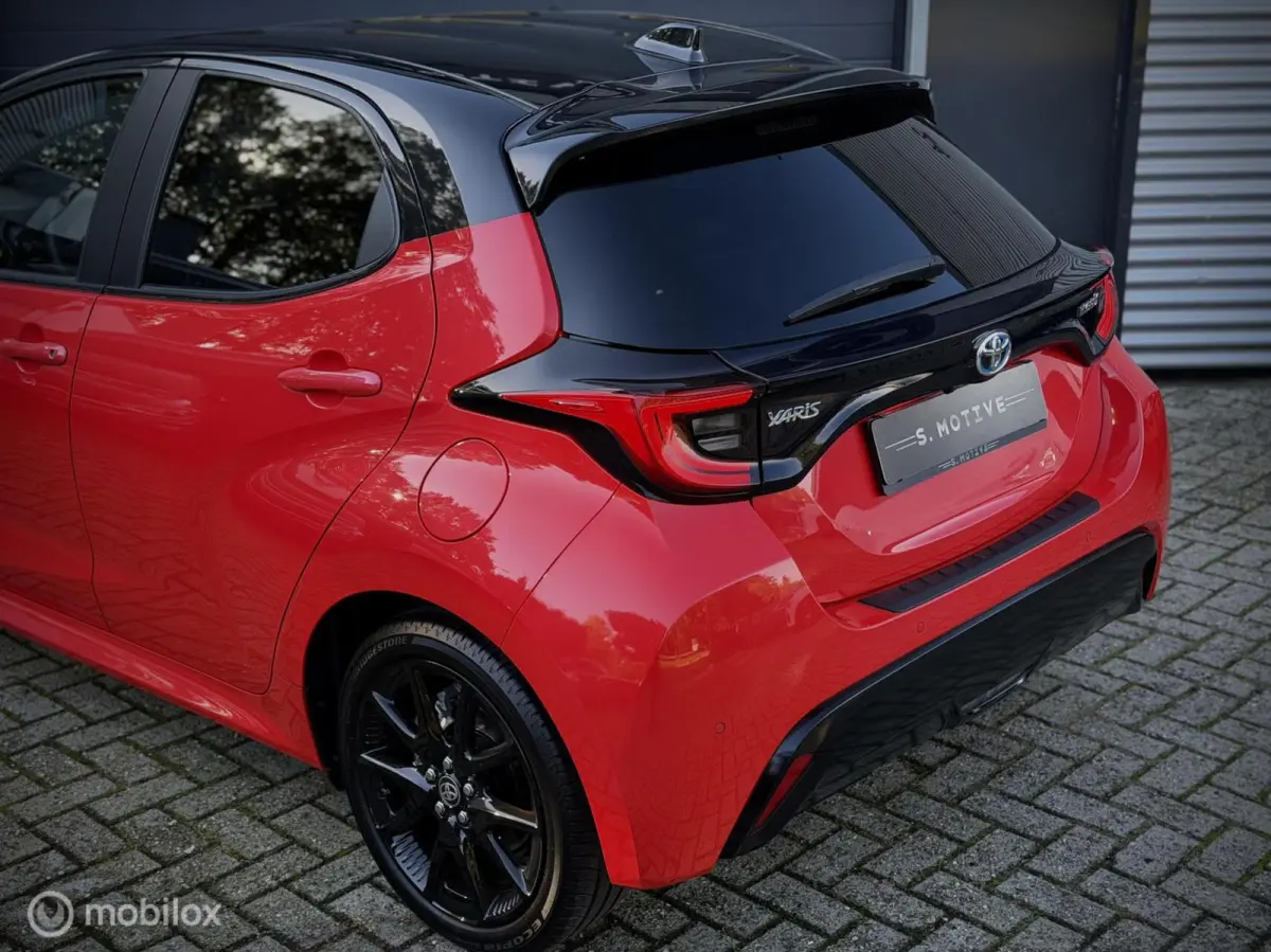 1.5 Hybrid Launch Edition Nieuw 19km! Camera, Stoelverwarming, Garantie tot 2029! Btw Auto, Led, Apple CarPlay en Android Auto.
