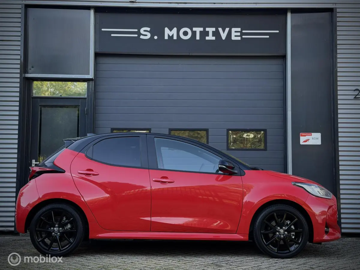 1.5 Hybrid Launch Edition Nieuw 19km! Camera, Stoelverwarming, Garantie tot 2029! Btw Auto, Led, Apple CarPlay en Android Auto.