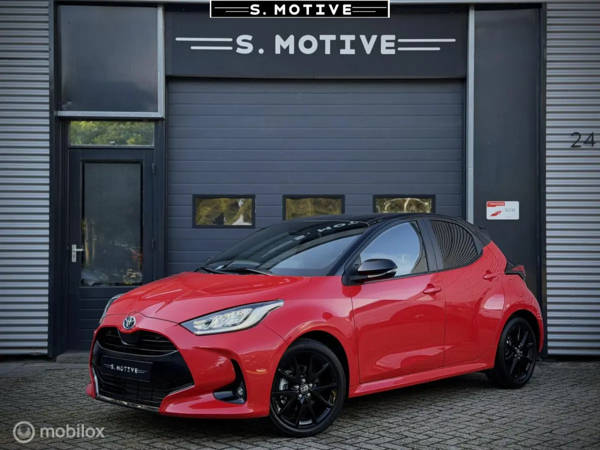 1.5 Hybrid Launch Edition Nieuw 19km! Camera, Stoelverwarming, Garantie tot 2029! Btw Auto, Led, Apple CarPlay en Android Auto.