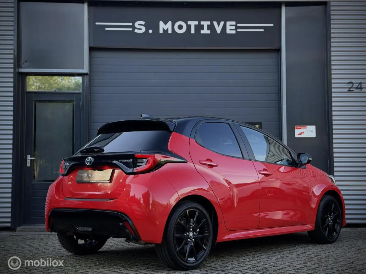 1.5 Hybrid Launch Edition Nieuw 19km! Camera, Stoelverwarming, Garantie tot 2029! Btw Auto, Led, Apple CarPlay en Android Auto.