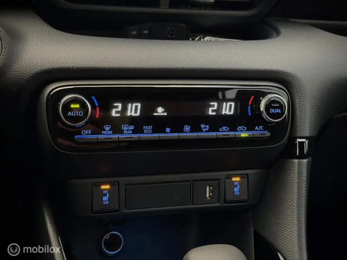 1.5 Hybrid Launch Edition Nieuw 19km! Camera, Stoelverwarming, Garantie tot 2029! Btw Auto, Led, Apple CarPlay en Android Auto.