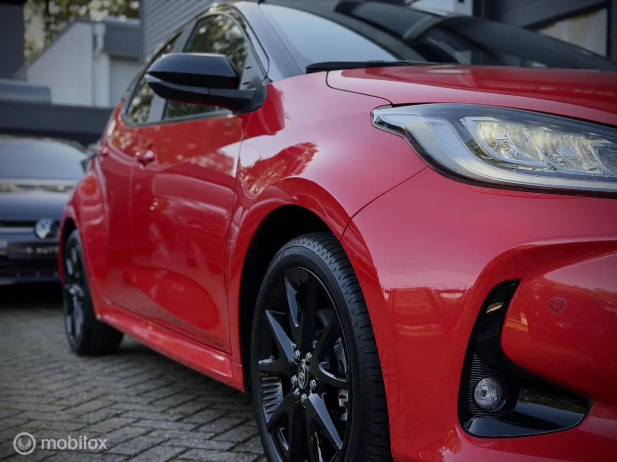 1.5 Hybrid Launch Edition Nieuw 19km! Camera, Stoelverwarming, Garantie tot 2029! Btw Auto, Led, Apple CarPlay en Android Auto.