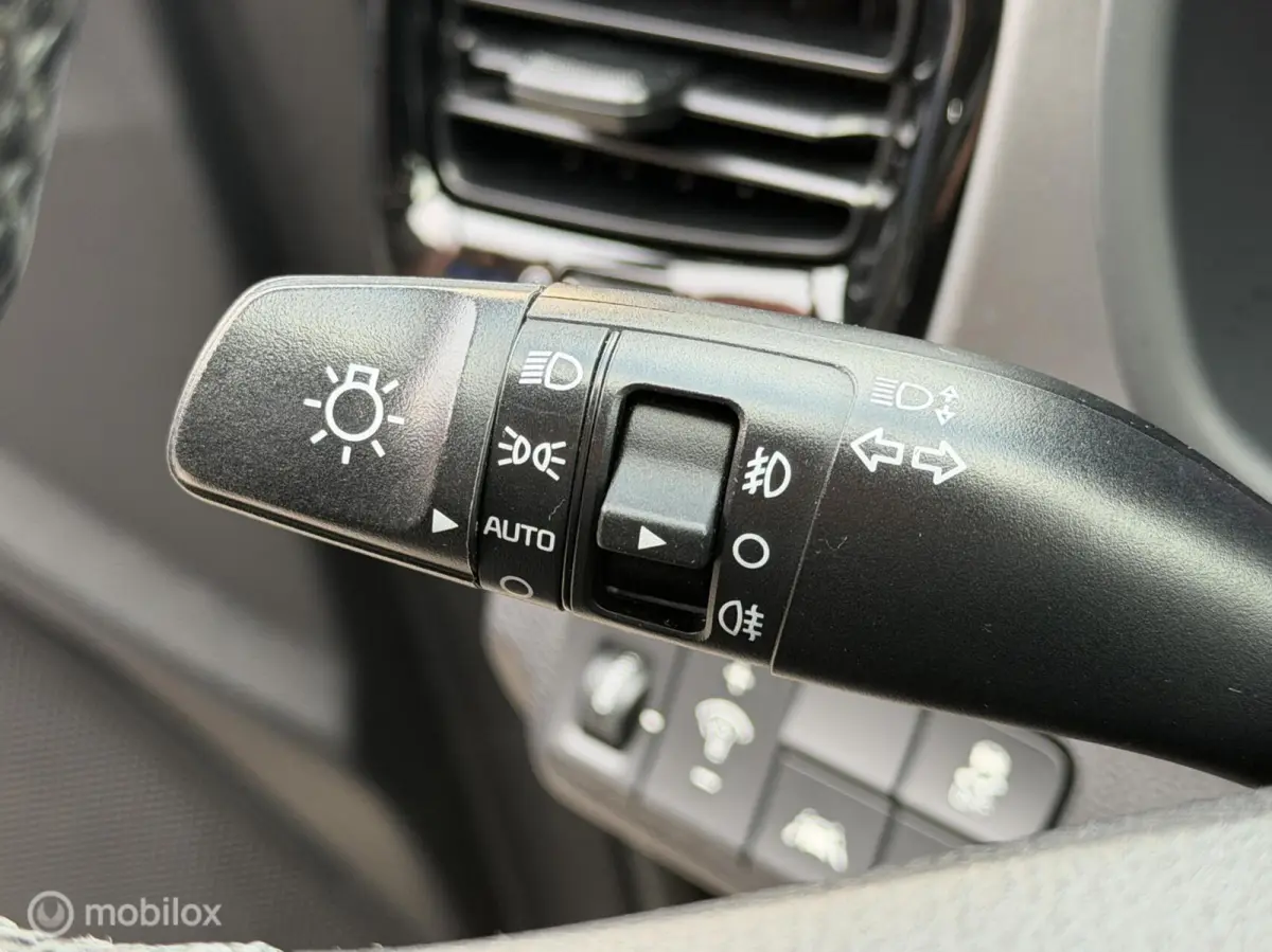 1.0 TGDI DynamicLine LED*NAVI*CAMERA*PDC*CRUISE*