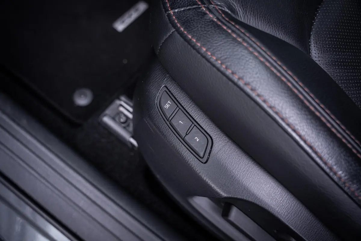 2.0 SkyActiv-G 165 Luxury Org.NL|Leder|Bose|Memory|360°|Trekhaak|HuD|Stoelkoeling|Dealeronderhouden