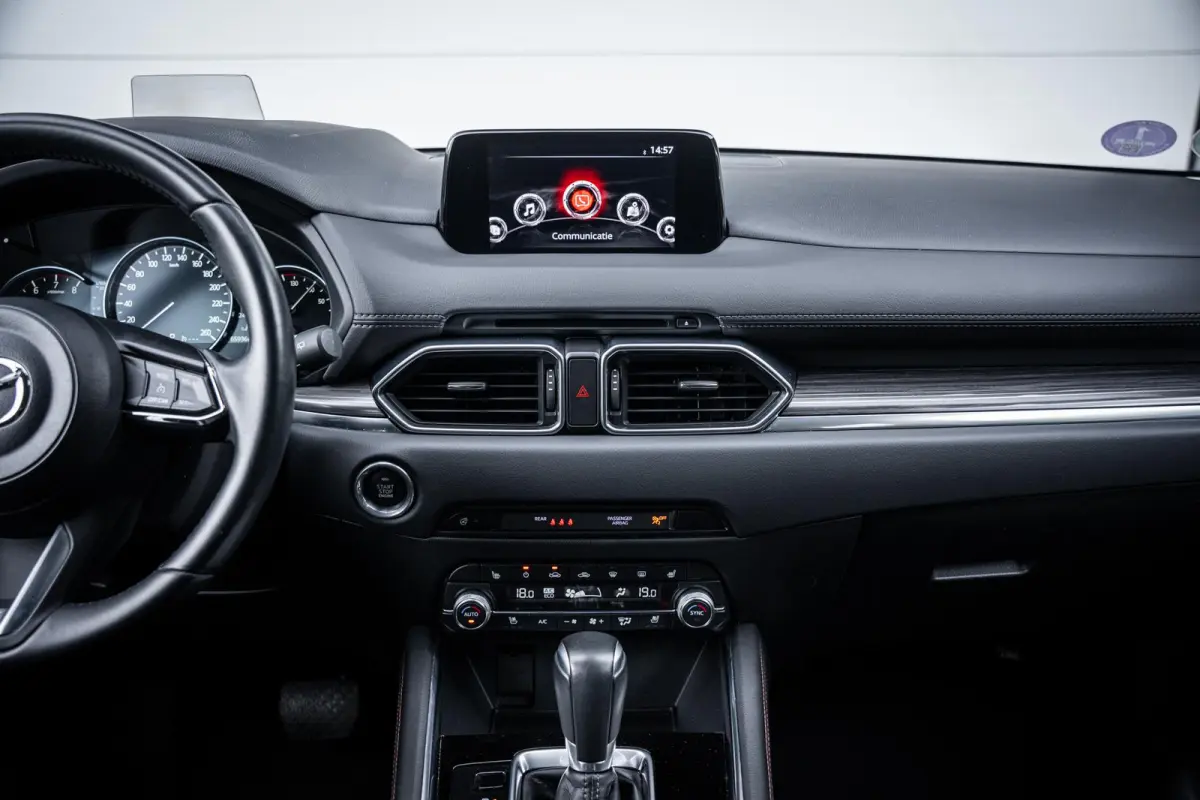2.0 SkyActiv-G 165 Luxury Org.NL|Leder|Bose|Memory|360°|Trekhaak|HuD|Stoelkoeling|Dealeronderhouden