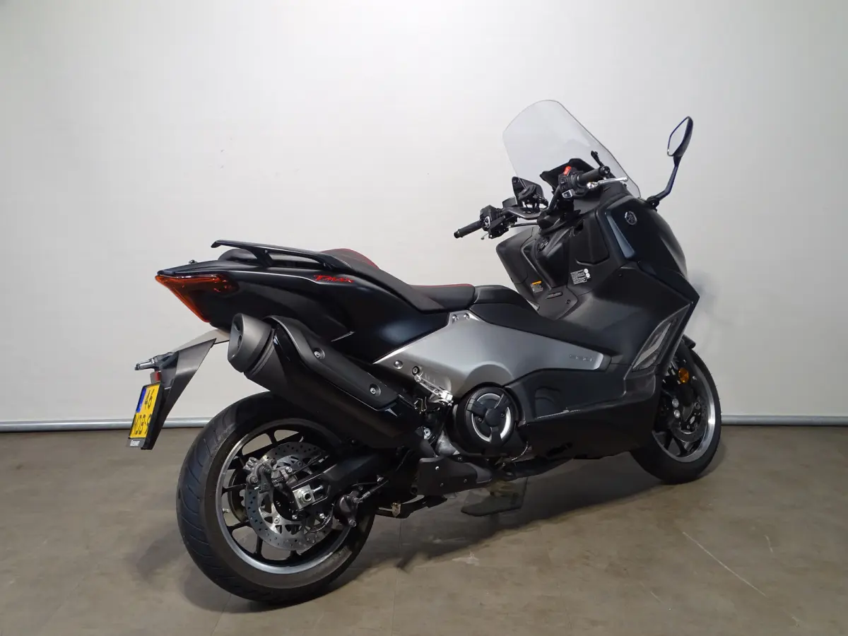 T-MAX 25TH ANNIVERSARY