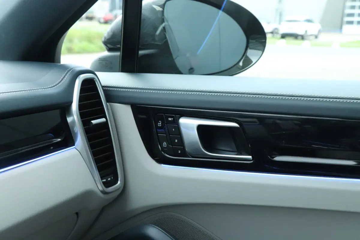 3.0 E-Hybrid | Sport Chrono | ACC | Bose | Sterrenhemel!