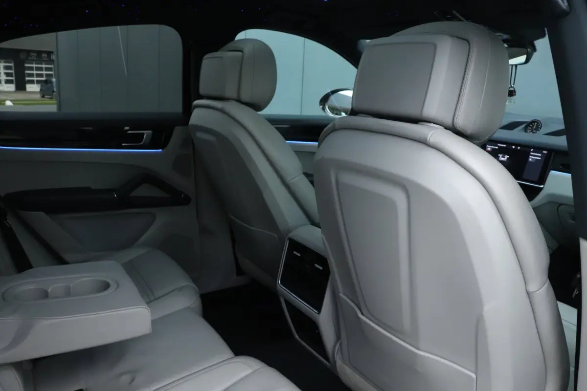 3.0 E-Hybrid | Sport Chrono | ACC | Bose | Sterrenhemel!