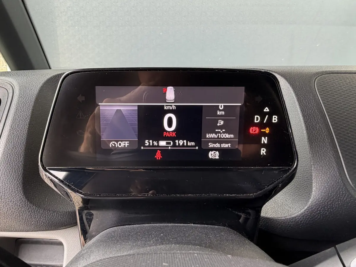 Business 77 kWh 204PK WLTP 408 KM CarPlay/Cruise Control/PDC