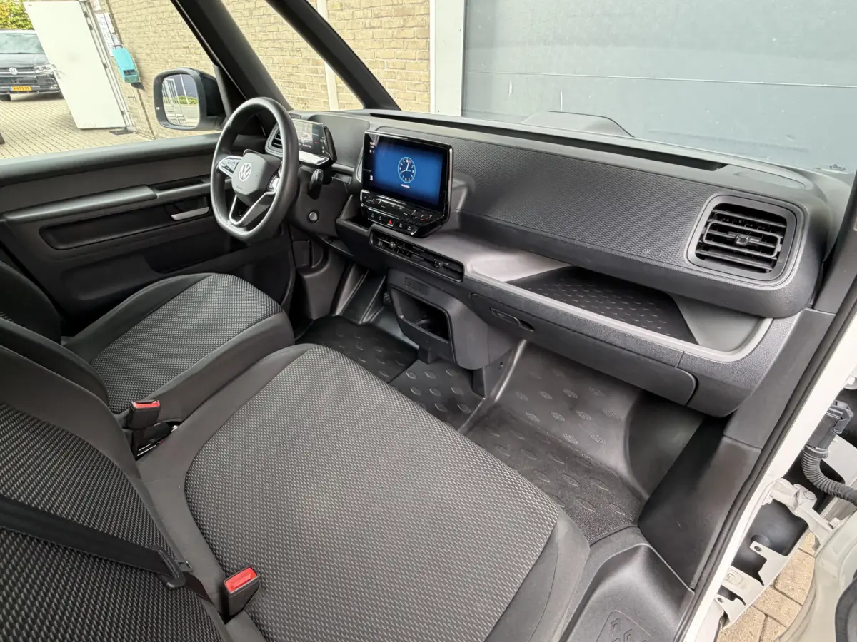 Business 77 kWh 204PK WLTP 408 KM CarPlay/Cruise Control/PDC