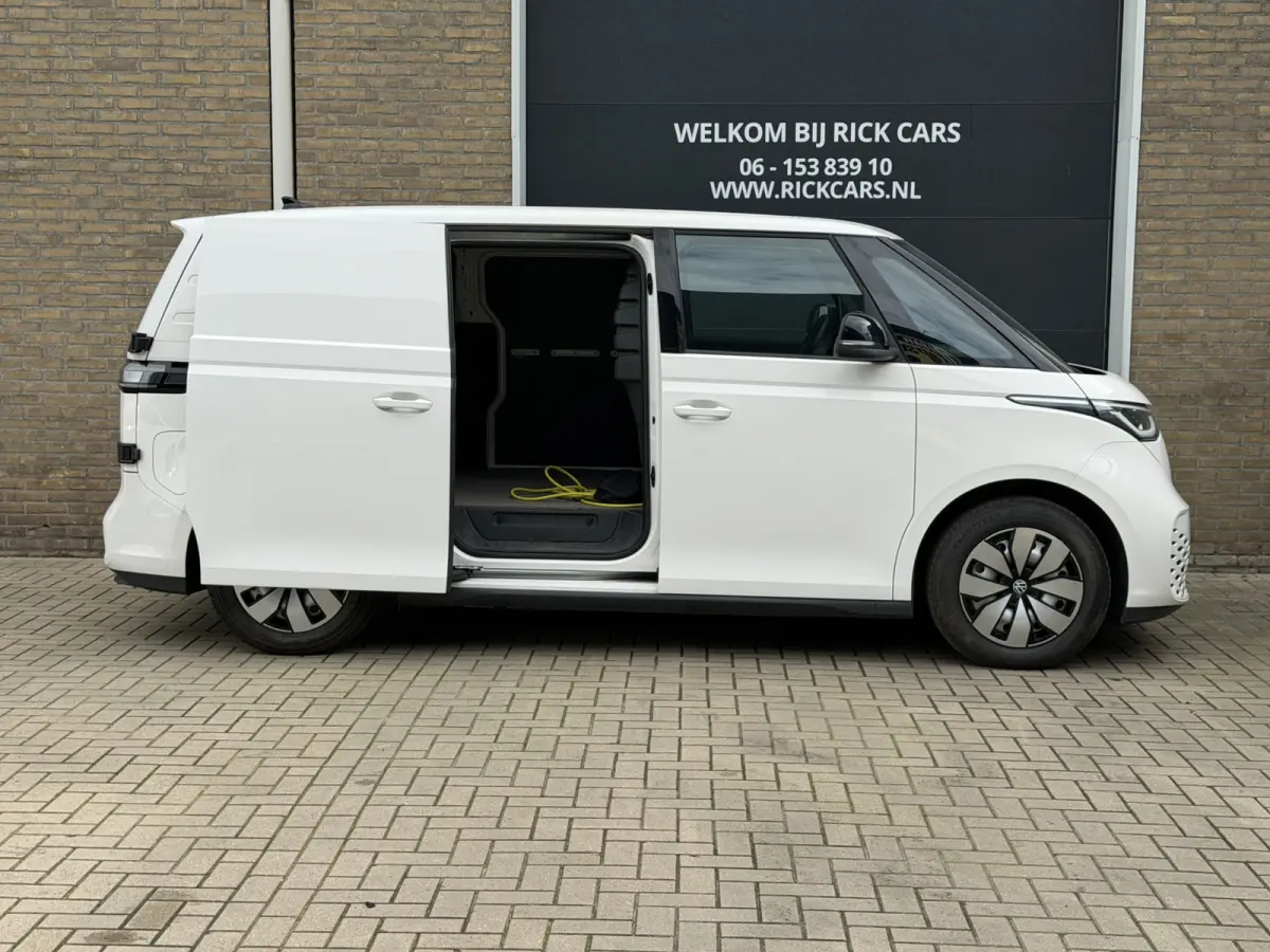 Business 77 kWh 204PK WLTP 408 KM CarPlay/Cruise Control/PDC