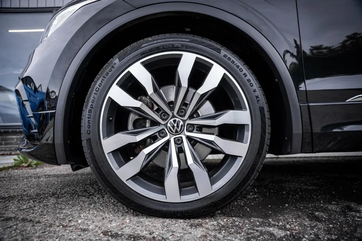1.4 TSI eHybrid R-Line Trekhaak|IQ.Light|Camera|ACC|Carplay|20''
