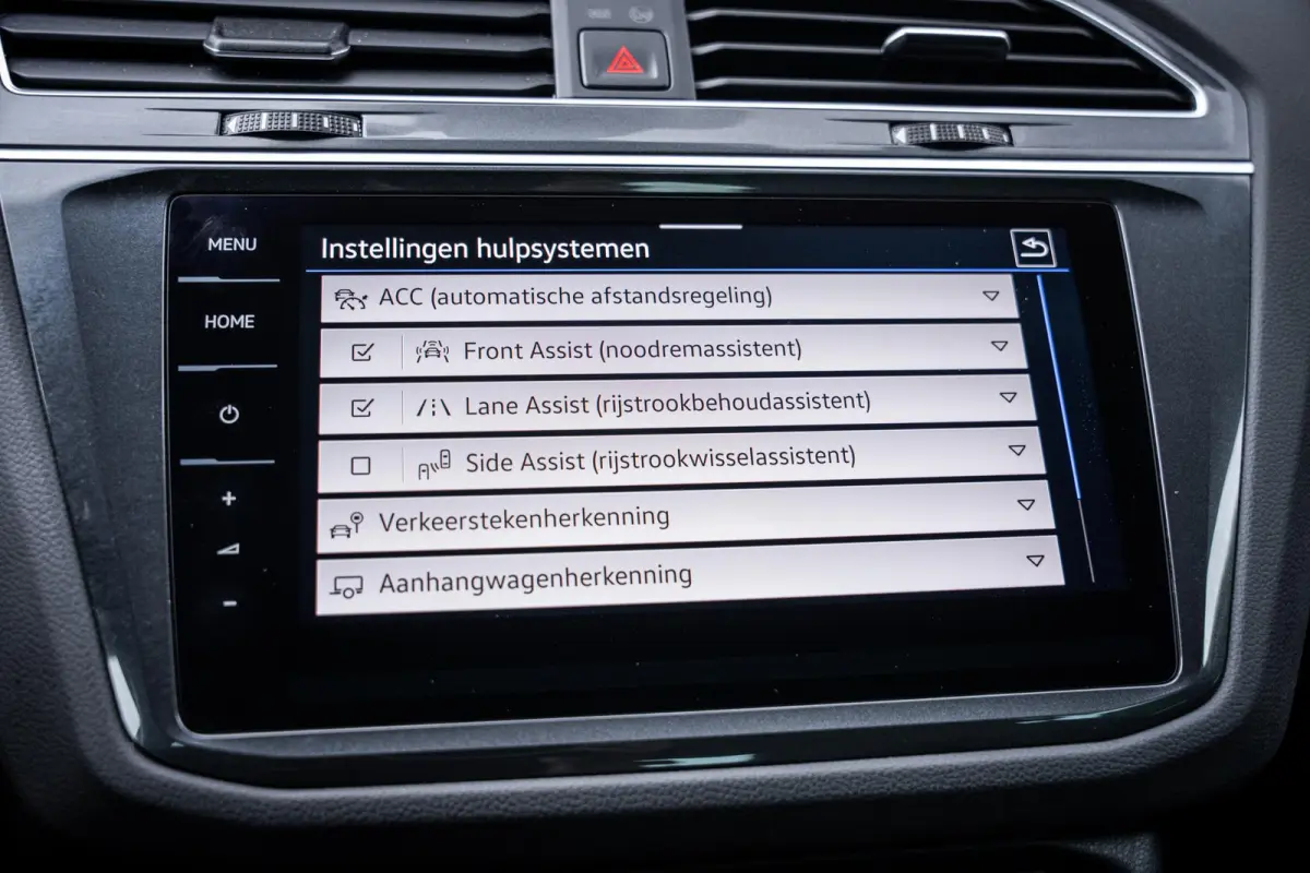 1.4 TSI eHybrid R-Line Trekhaak|IQ.Light|Camera|ACC|Carplay|20''