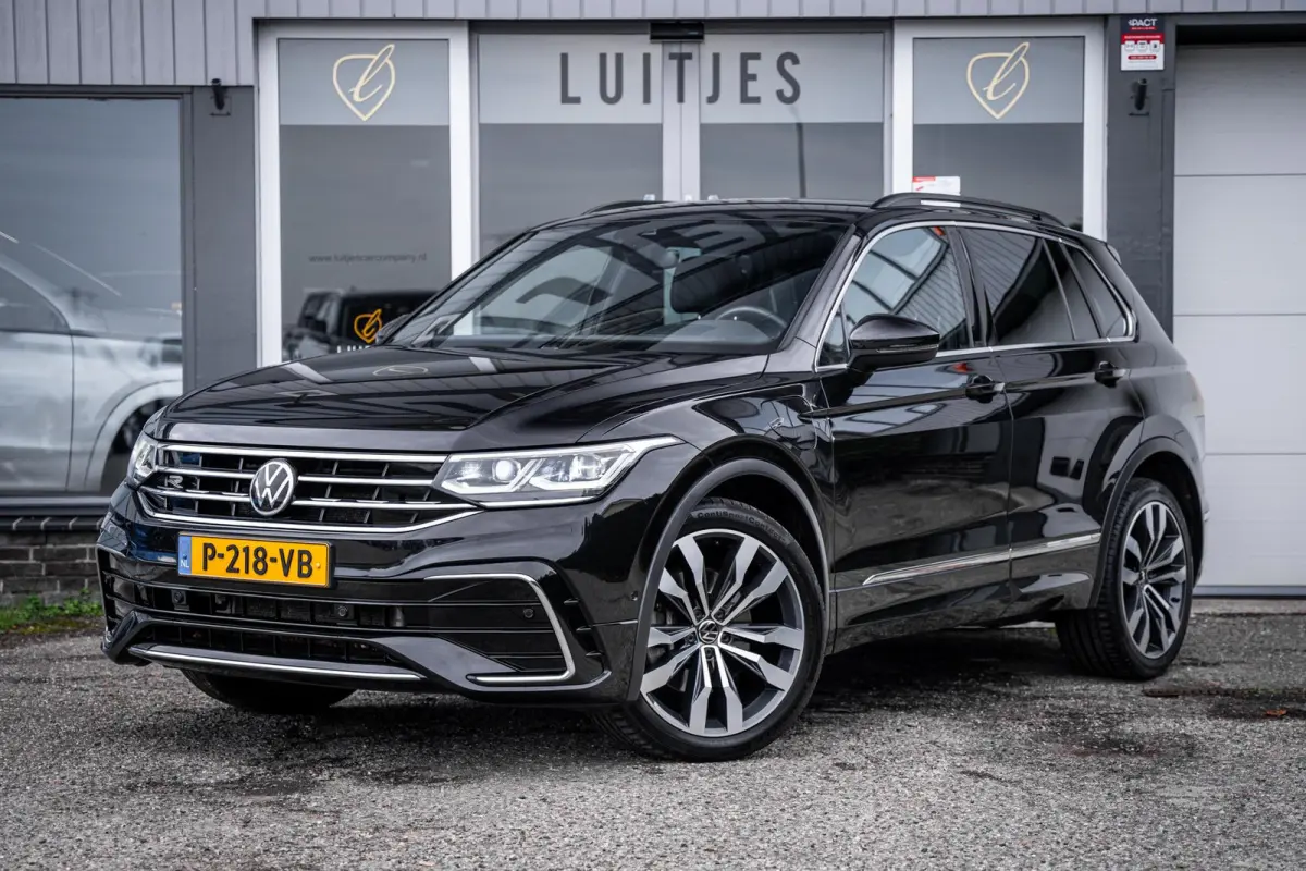 1.4 TSI eHybrid R-Line Trekhaak|IQ.Light|Camera|ACC|Carplay|20''