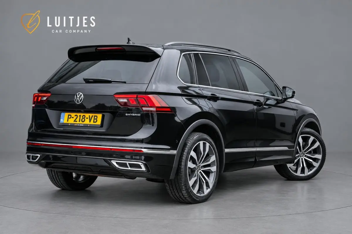 1.4 TSI eHybrid R-Line Trekhaak|IQ.Light|Camera|ACC|Carplay|20''