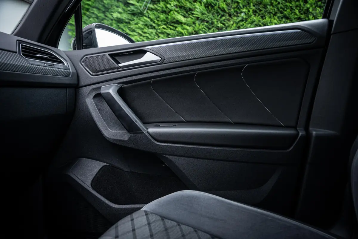 1.4 TSI eHybrid R-Line Trekhaak|IQ.Light|Camera|ACC|Carplay|20''