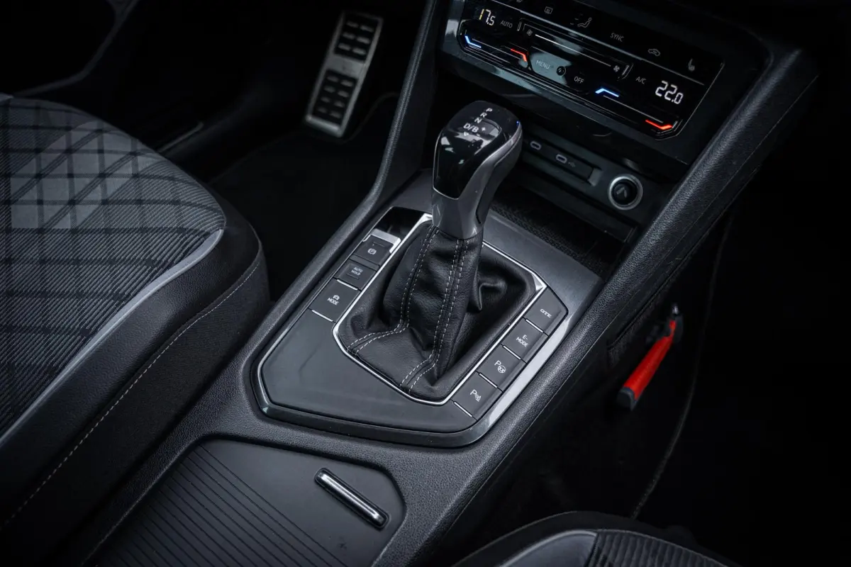 1.4 TSI eHybrid R-Line Trekhaak|IQ.Light|Camera|ACC|Carplay|20''