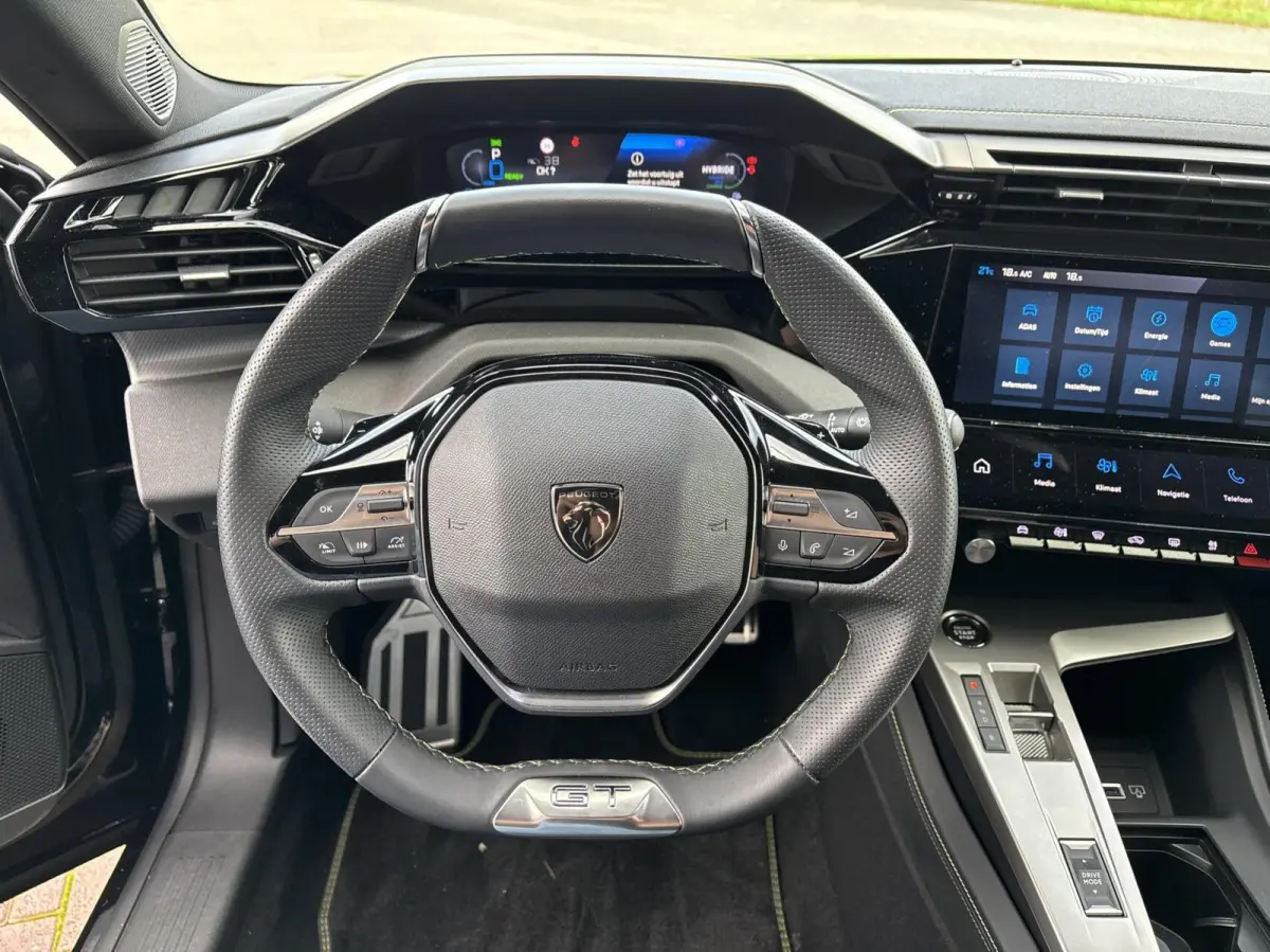 1.6 Plug-HYbrid 225pk NL GT Pano+alcantara