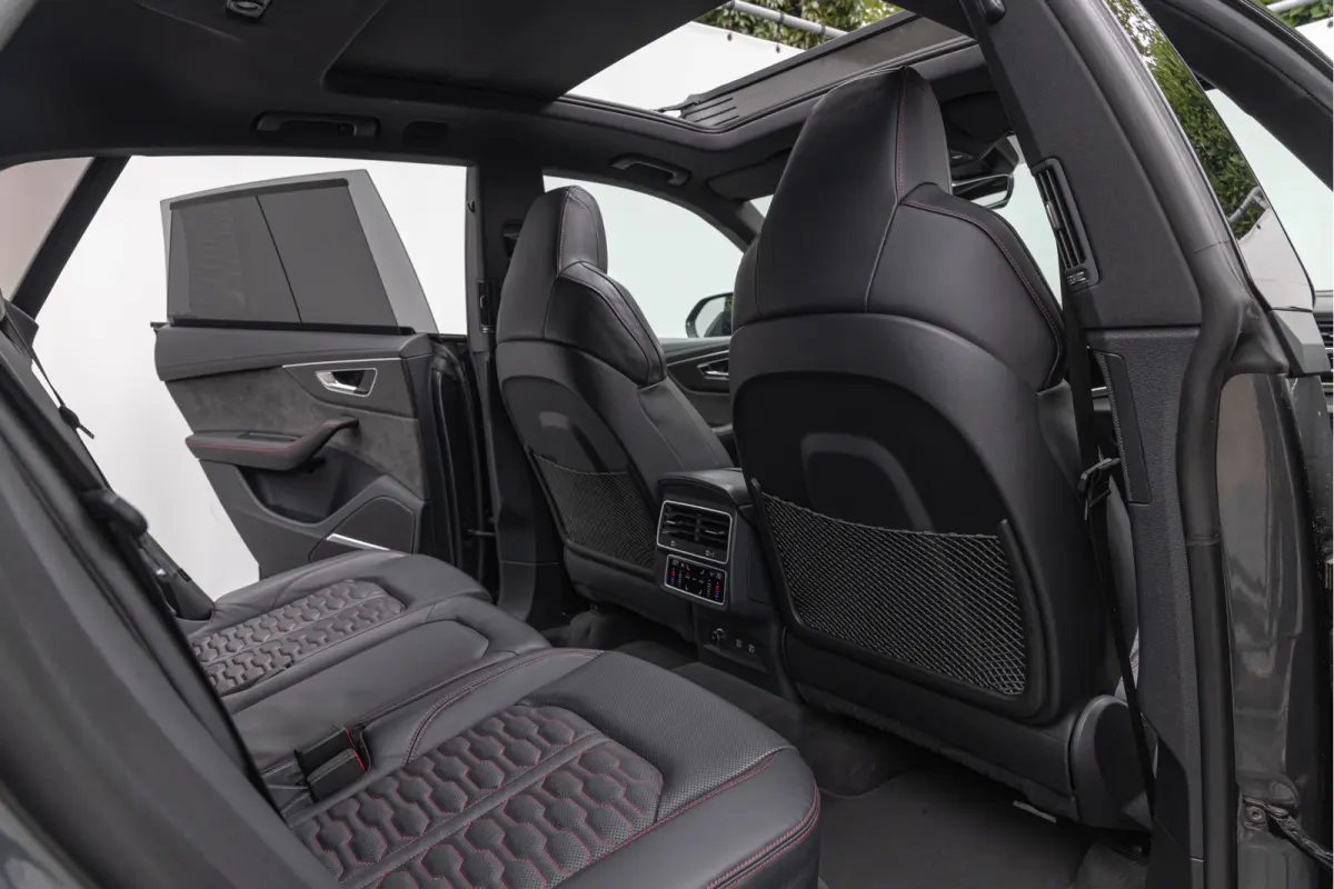 RSQ8 4.0 TFSI 600pk Quattro Keramisch Dynamic+ Standkachel HuD B&O Trekhaak